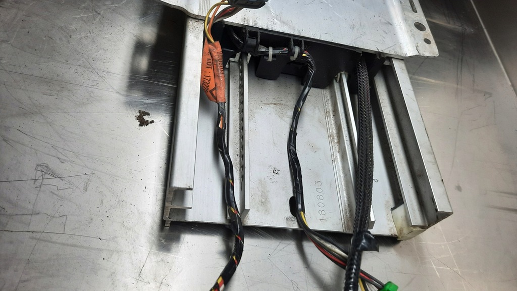 фото №7, Напрямна підлокітник renault scenic ii 03-05r