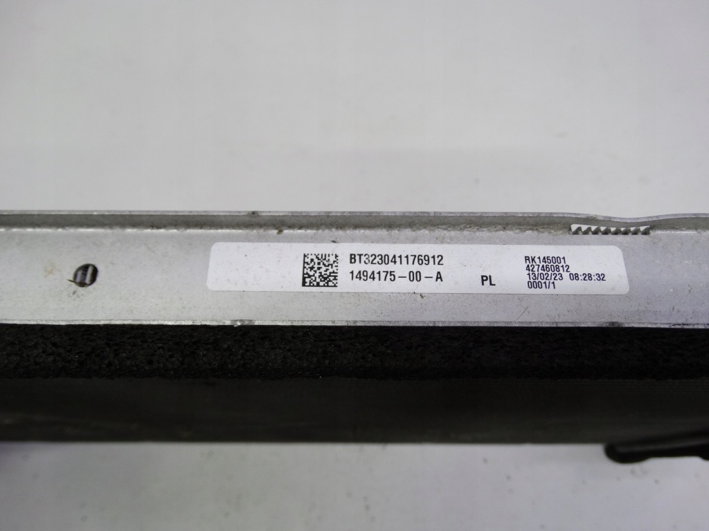 Tesla model y 2020+ радіатор води 1494175-00-a оригінальна Оригінал