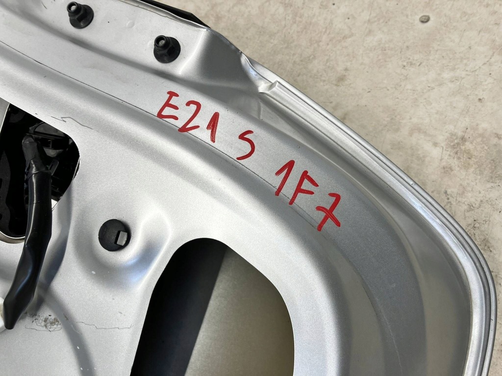 фото №12, Corolla e21 sedan крышка багажника крышка багажника задняя камера обычная лампа 1f7