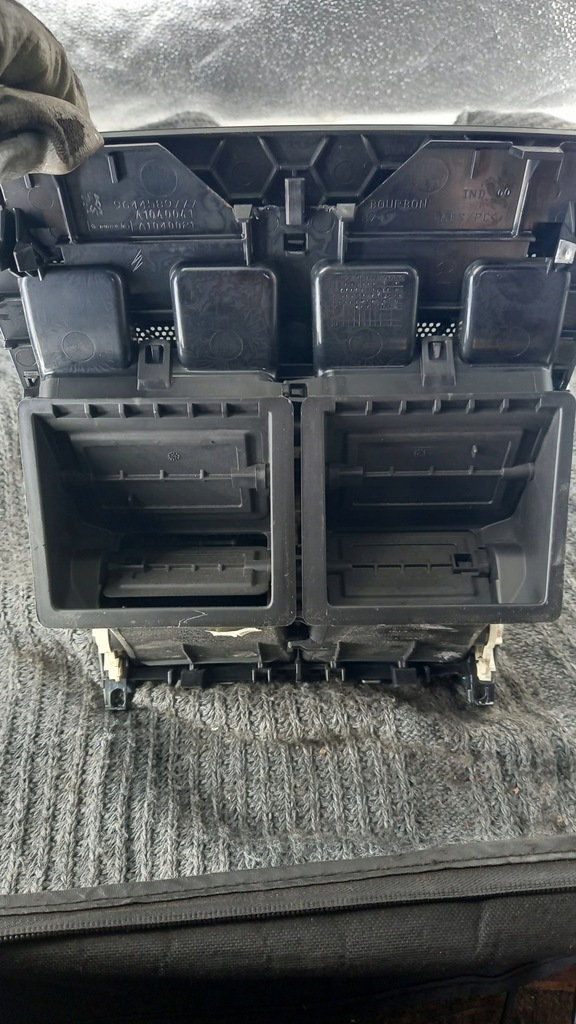 фото №5, Решётка обдув peuheot 407 08r kombi 9644589777