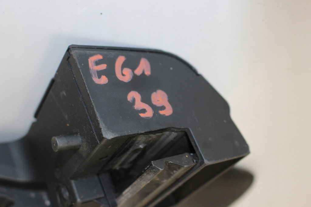 фото №8, Шторка багажника bmw e61 czarna 7076991