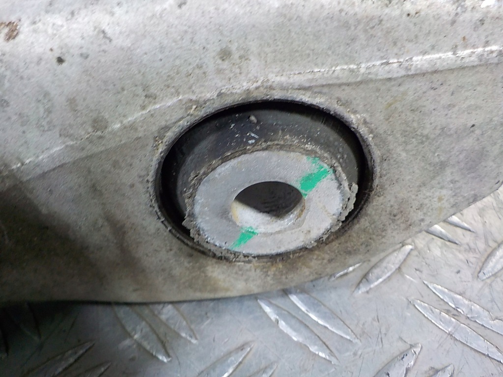 Mercedes ml166 11-15 важіль перед передній правий Зі Шроту