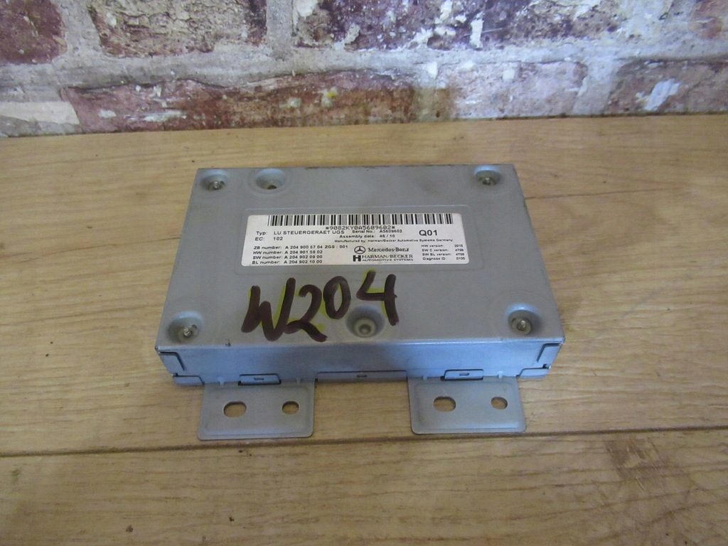 фото №1, Модуль интерфейс a2049005704 mercedes w204 07/11
