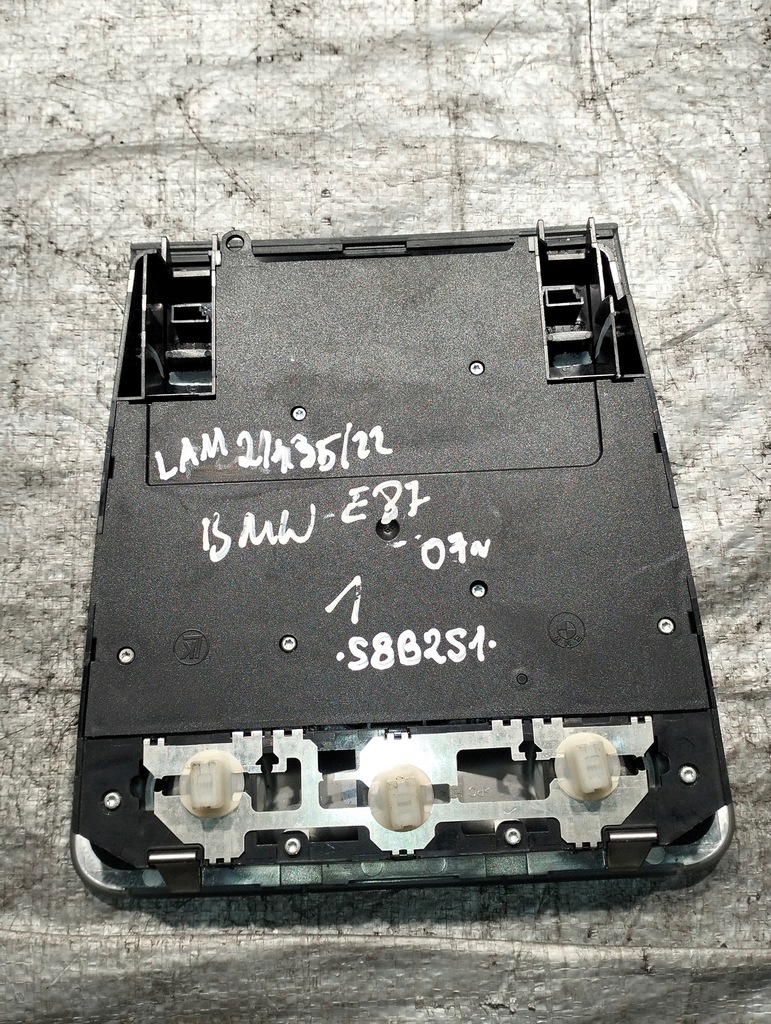 фото №13, Bmw e87 1 07r лампа освещение салона перед потолочный 9137479