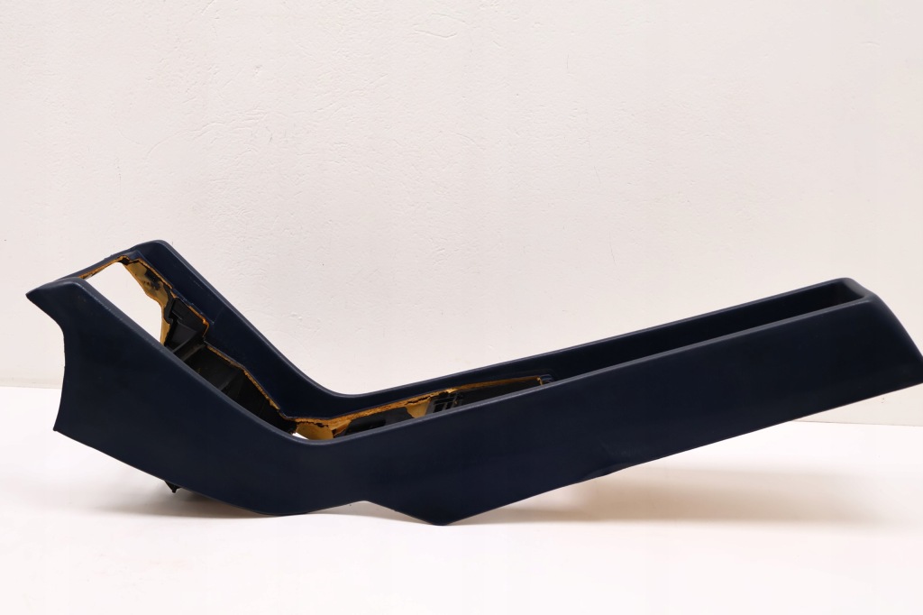 фото №5, Mercedes benz w124 туннель средний консоль