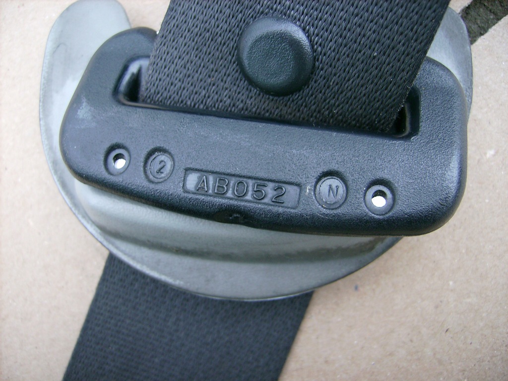 фото №8, Pas безпеки лівий перед toyota avensis verso 01-03r 0431039