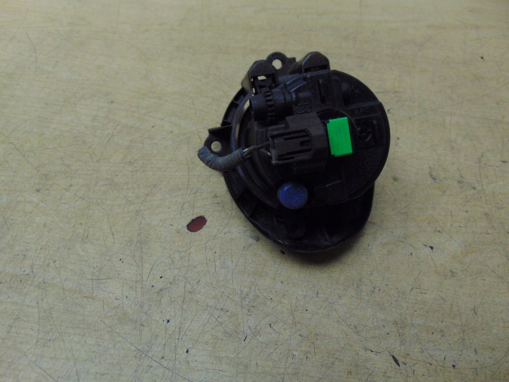 фото №7, Протитуманна фара правий toyota avensis t27 81210-0d042- europa