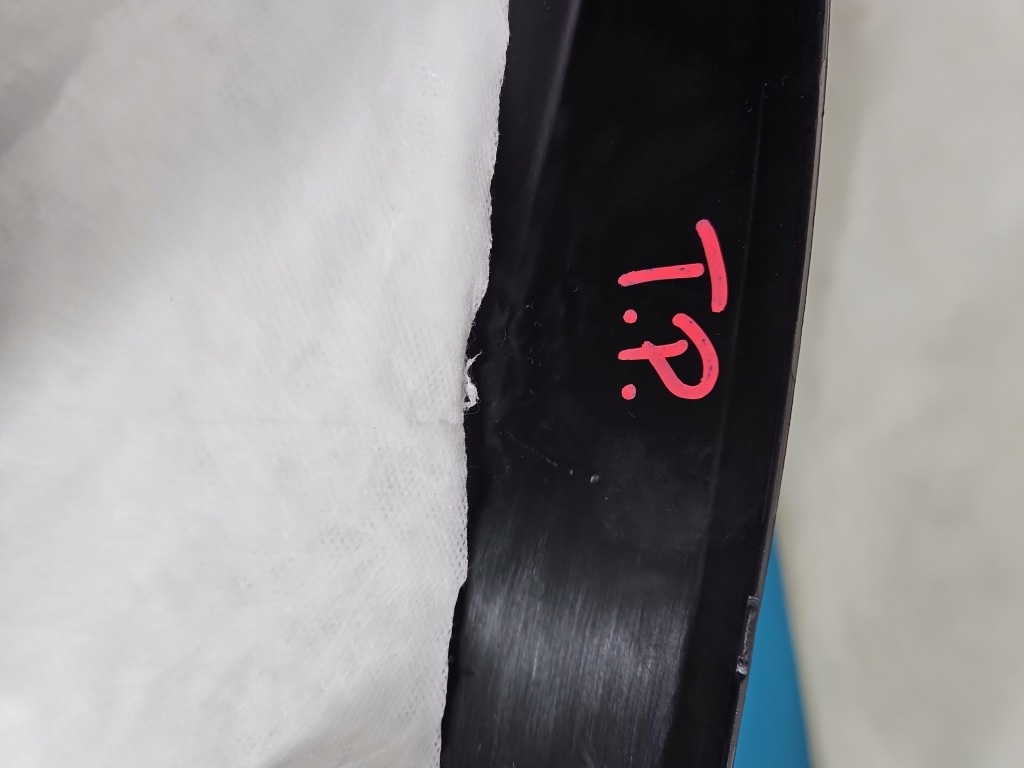 Накладка порог ниша дверь задний правых dacia duster 3 24- 769388659r с Разборки