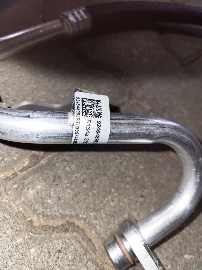 фото №9, Новый оригинальный шланг кондиционера renault master iii 2.3dci 924548982r