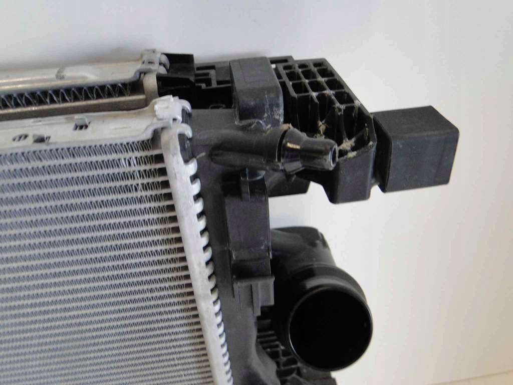 Mercedes cla 118 радиатор воды интеркулер комплект Киев