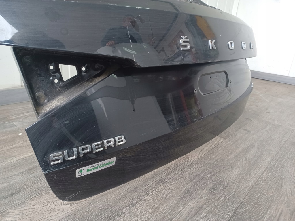 фото №9, Крышка багажника задняя задняя --- skoda superb iii lift kombi