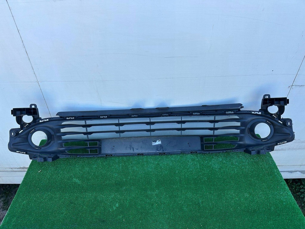 фото №6, Решётка средняя перед renault clio iv 622542958r