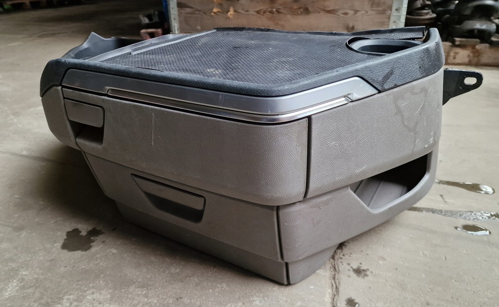 фото №5, Консоль приборная панель полка ящик scania r s ntg ngs 2083702