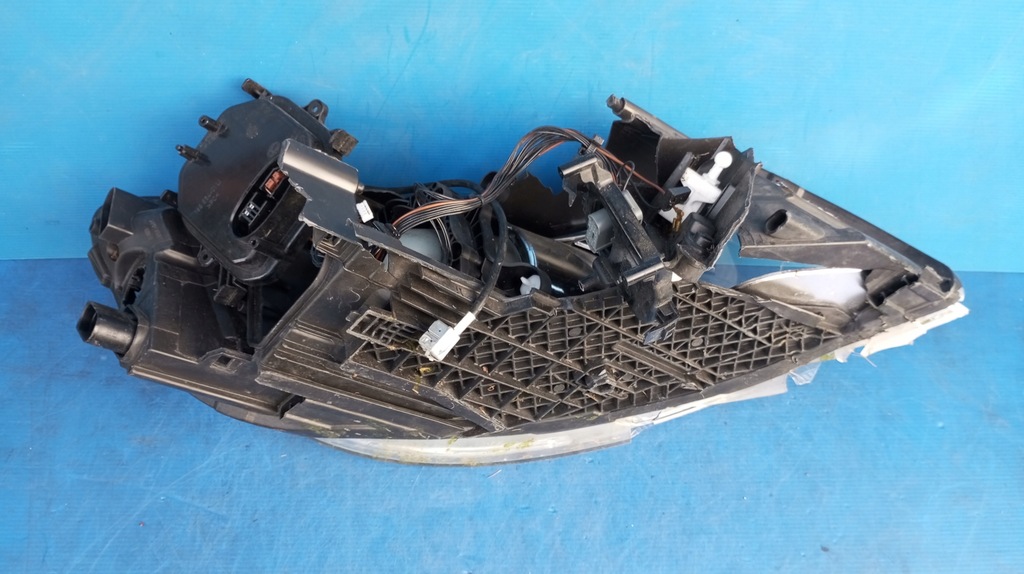 фото №12, Лампа левый перед eu 1z1941015g skoda octavia ii lift ксенон