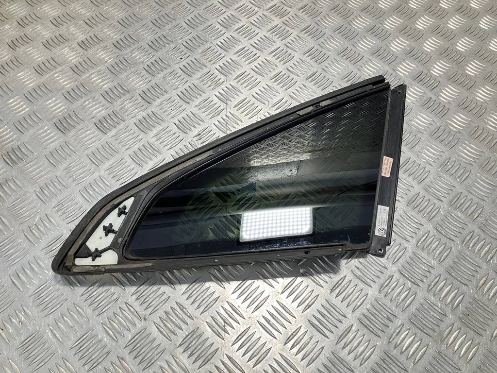 фото №2, Скло кузовна права vw arteon 2019 r