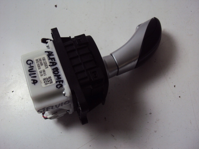 фото №3, Домкрат передач ручка alfa romeo giulia stelvio 16-