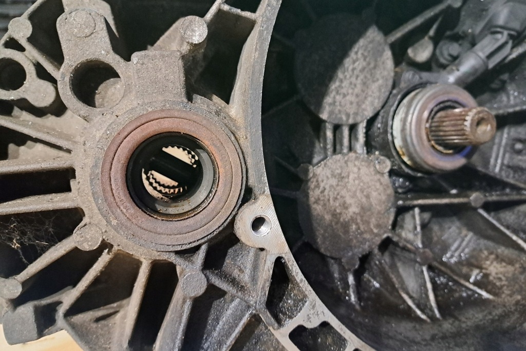 фото №8, Коробка передач передач volvo s40 ii ms 36050232 2.0l дизель 100kw 2005