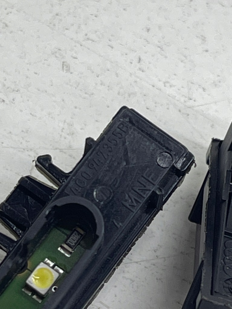 фото №12, Audi a6 c7 лампа лампа освітлення підсвітка двері ambiente ліва