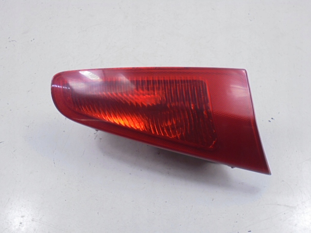 фото №1, Alfa romeo 147 лампа задня ліва з кришки lift+ вкладиш ламповий 60693792