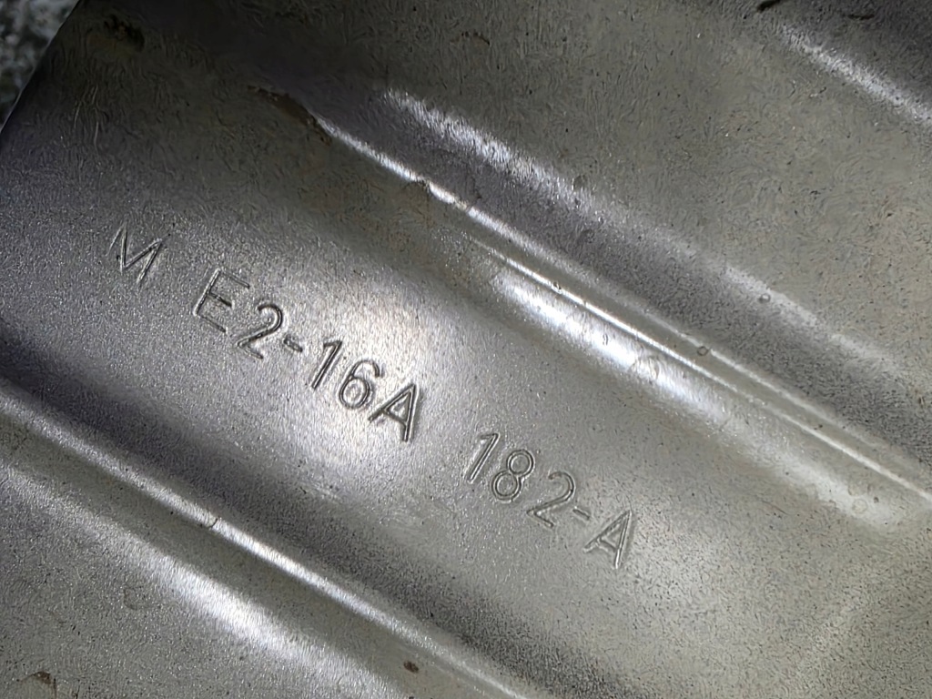 Купити Крила перед передній правий range rover v vogue l460 2022 -