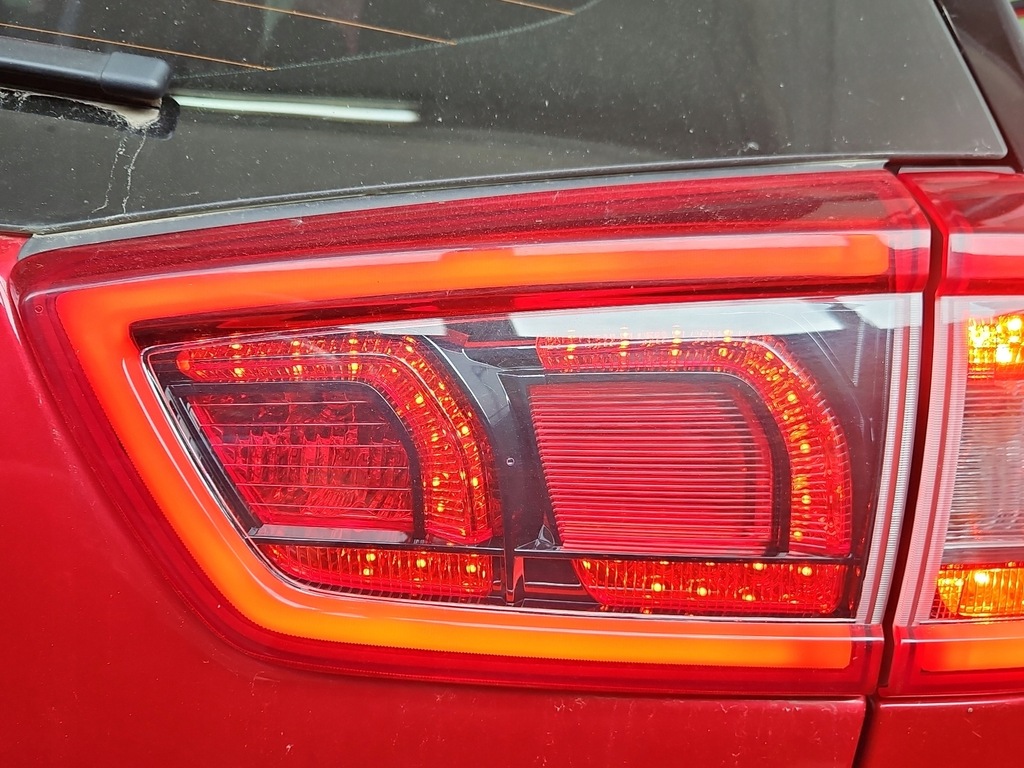 фото №1, Лампа задняя правая крышки kia niro i 16-19 led оригинальный номер