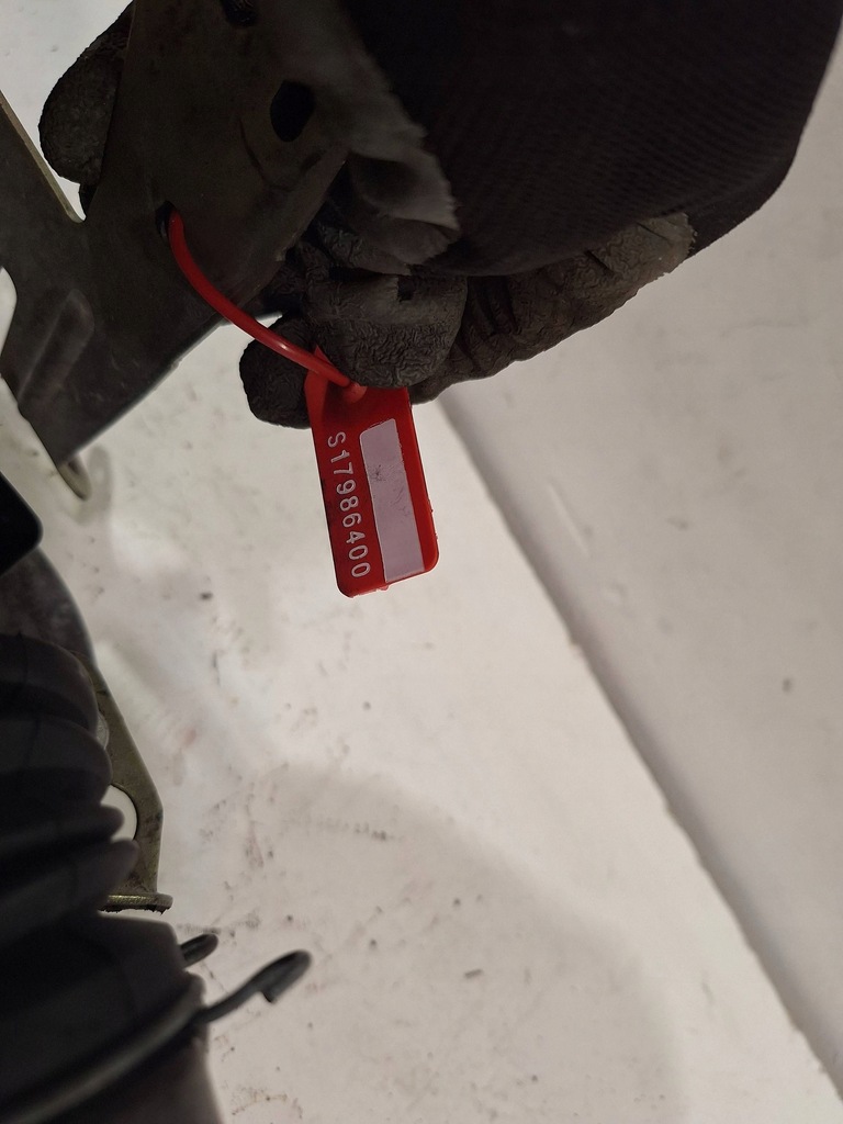 фото №5, Цилиндр сцепления коробки 013981000089 peugeot 1007 207 1.4 16v