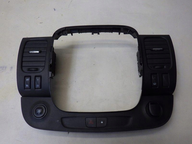 фото №1, Рамка защита радио решётки воздуховод trafic vivaro iii