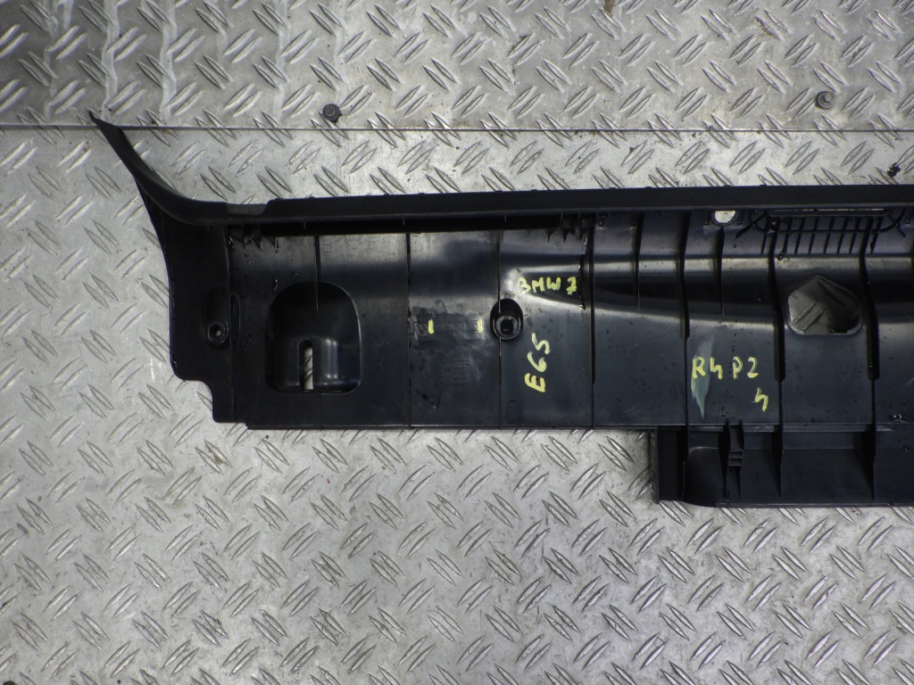 Купить Bmw 7 e65 e66 накладка порог поперечина задняя 8223560