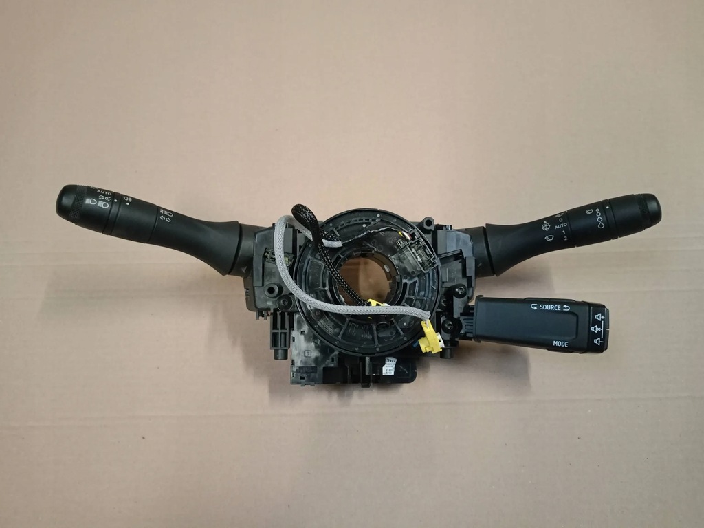 фото №1, Переключатель комбинированный лента renault arkana 255541203r