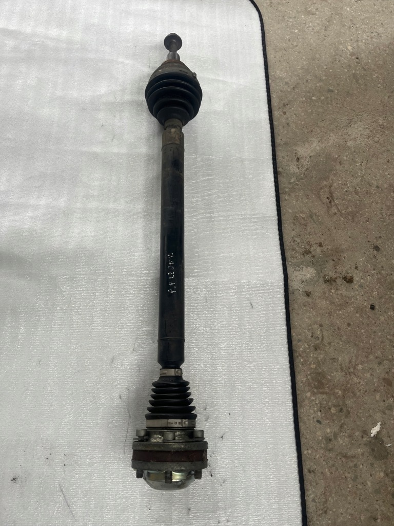 Приводной вал правый  5k0407272c audi skoda seat vw golf vii в Украине