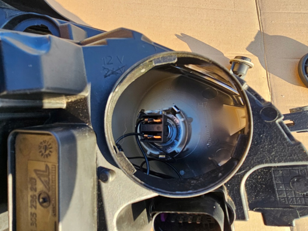 фото №10, Лампа передня перед ліва h7 mercedes w204