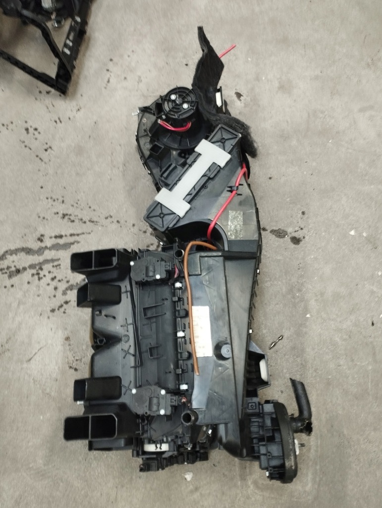 фото №10, Mercedes w212 отопитель смеситель kombajn a2128301760 a2048300461