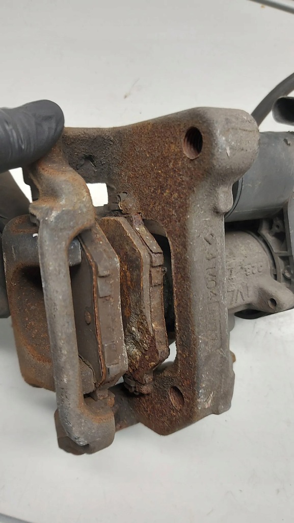 фото №9, Peugeot 308 ii t9 супорт електричний правий задня