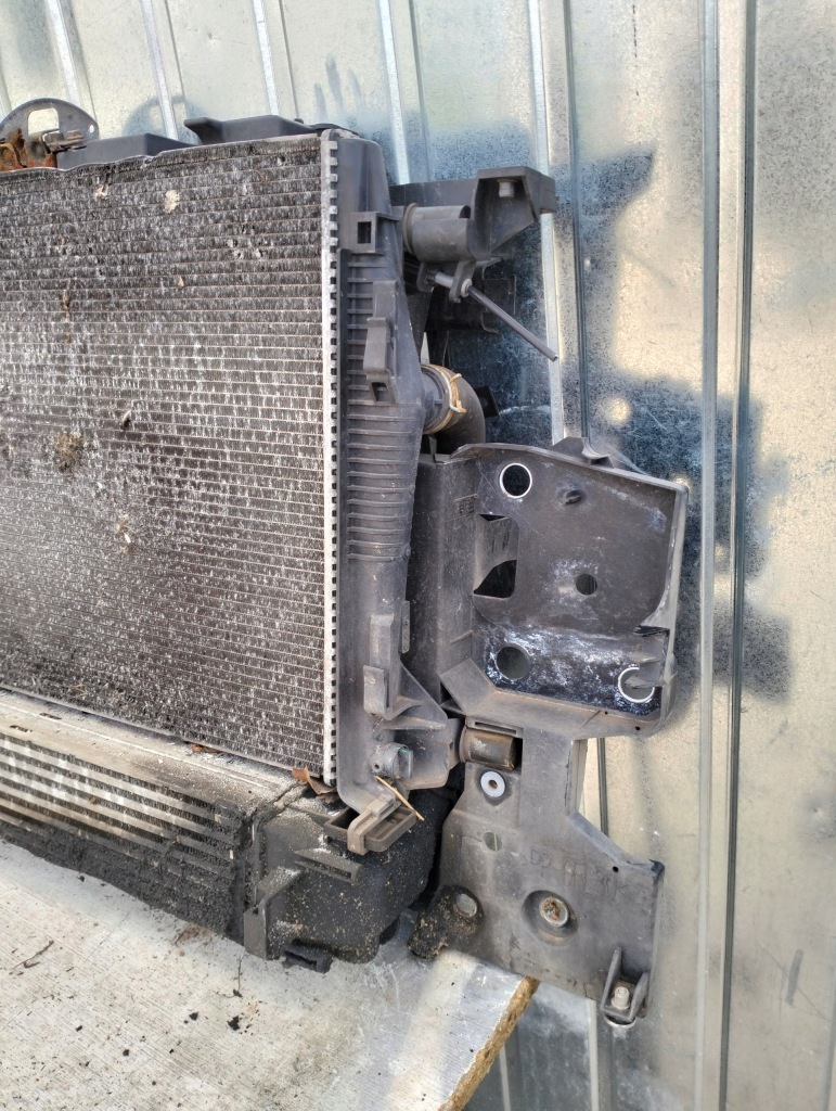 фото №9, Pas передний радиатор renault grand scenic iii 1.9 dci lata 2009-2013