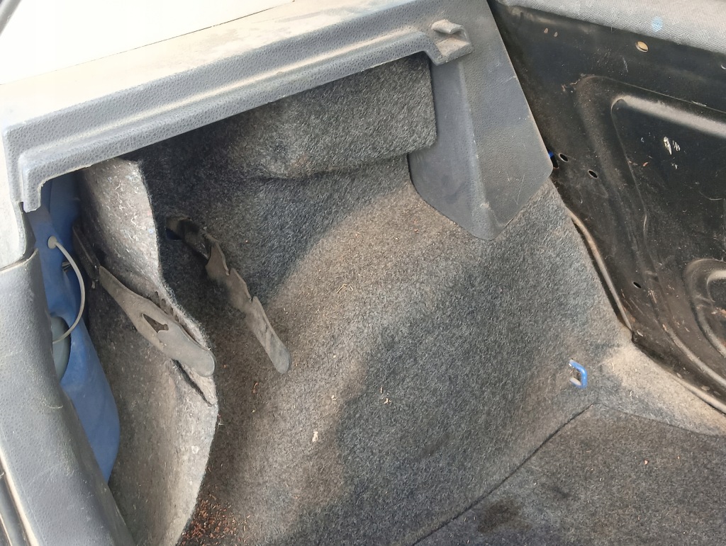 фото №1, Vw polo iv 9n 01-05 обивка багажника левая