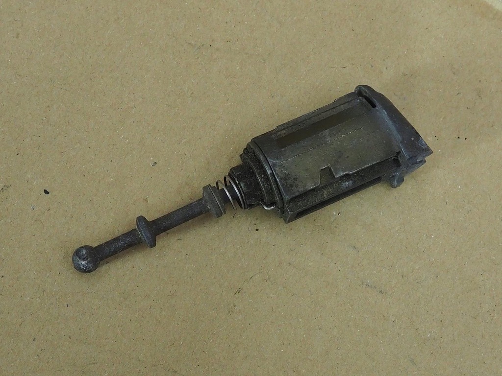 фото №8, Вкладка замка дверь водителя + ключ vel satis