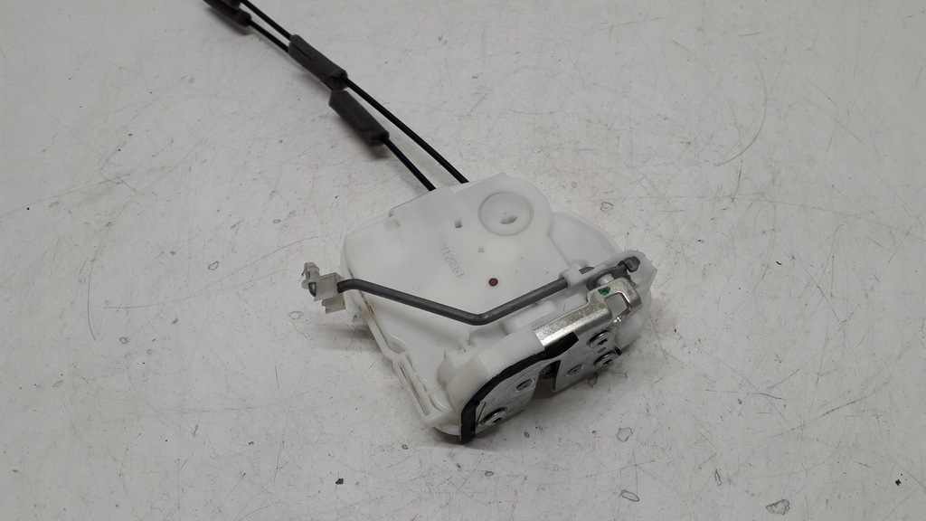 фото №2, Mitsubishi space star ii 13- замок правый перед