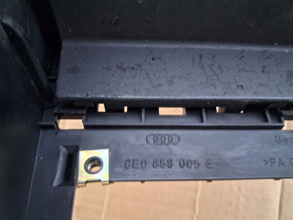 фото №5, Рамка корзина навигации радио 1 din audi a4 b6 b7