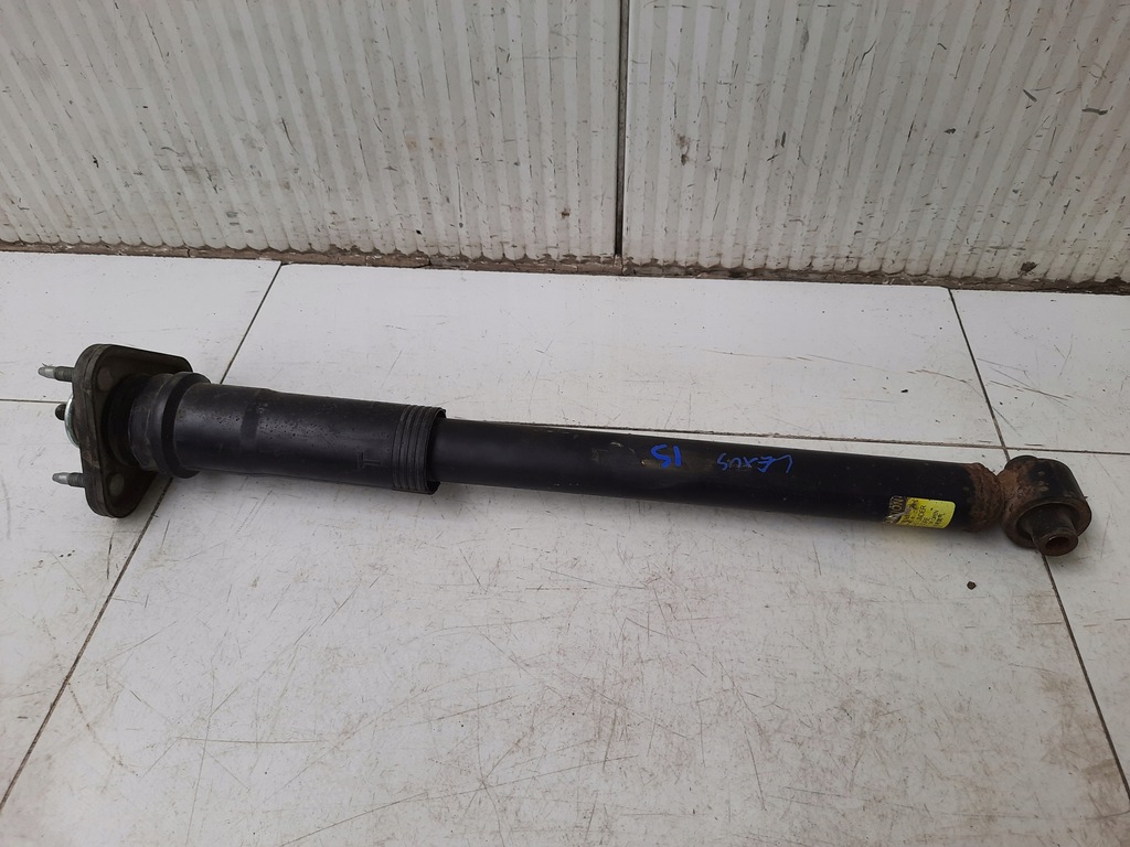 фото №1, Lexus gs iv амортизатор задня задній 48530 30a10