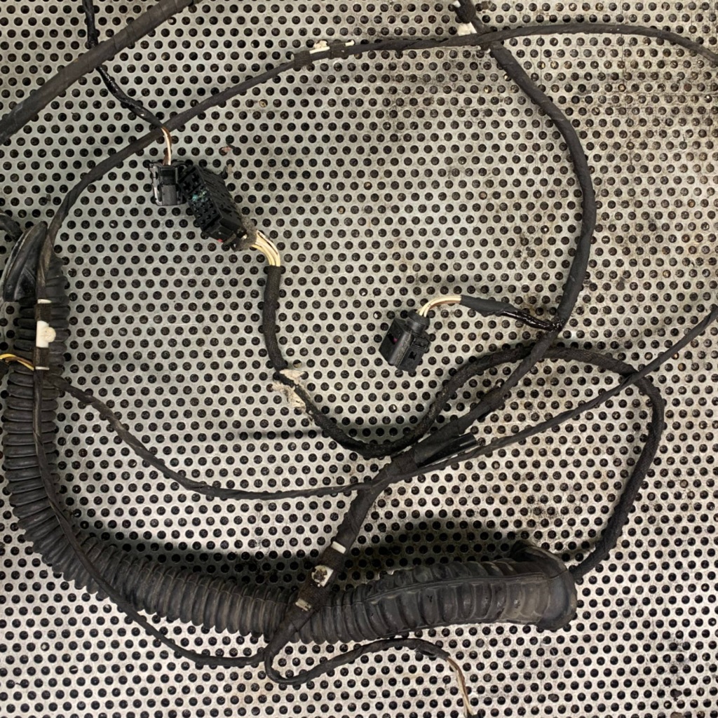 фото №1, Жгут трубопровод дверь задних левый задняя 7h0971840c volkswagen t6