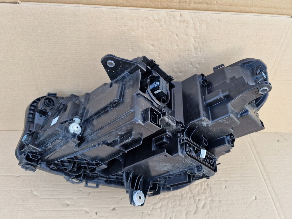 фото №5, Bmw x1 u11 лампа правая led 5a5bd48-02