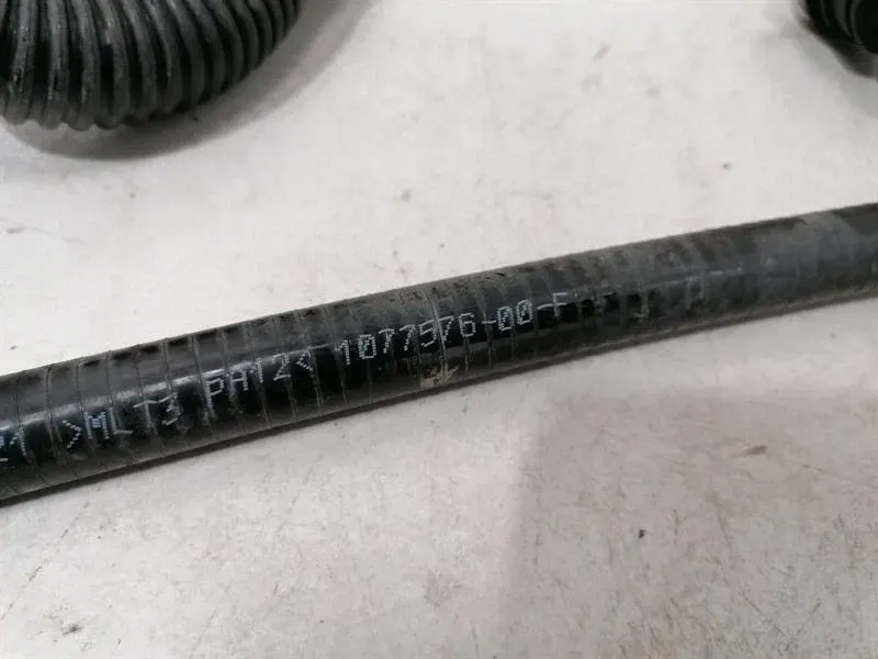 фото №7, Tesla model 3 cooling труба rwd 15047351-00b water шланг