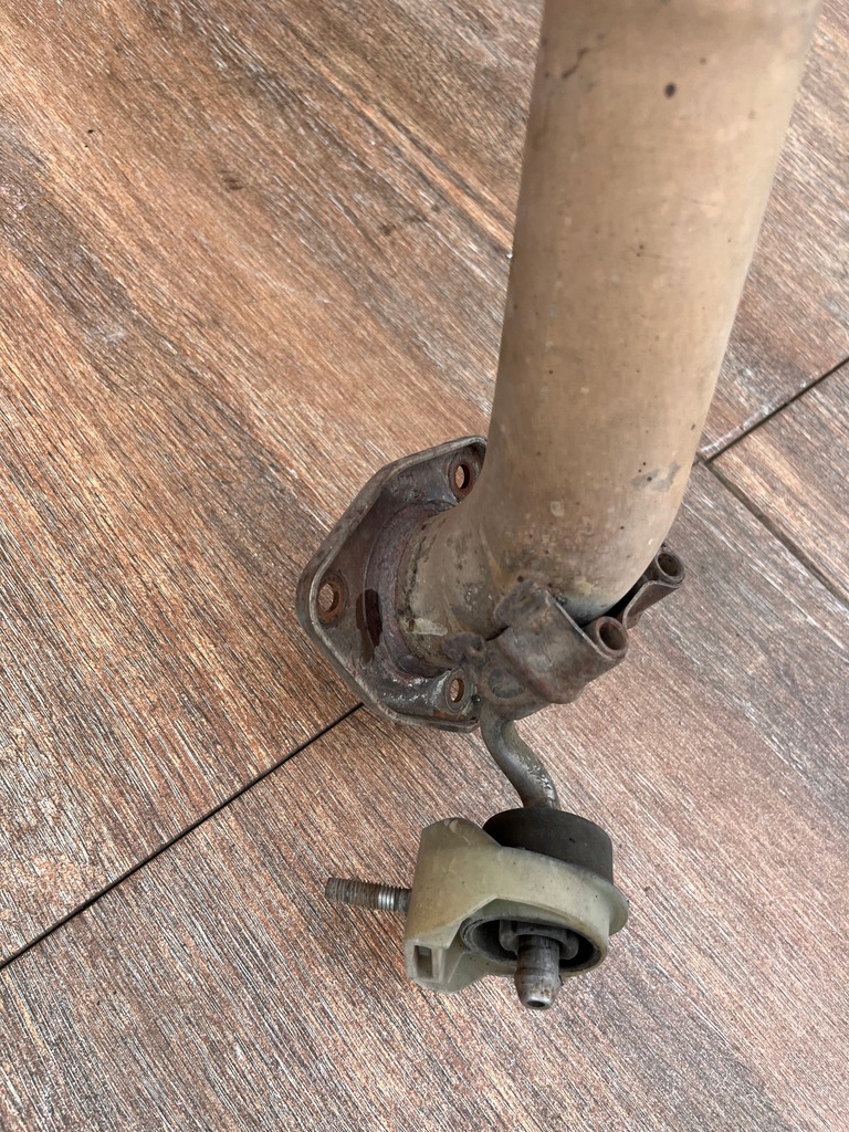 фото №4, Opel astra k v 16 1.6cdti труба гасник