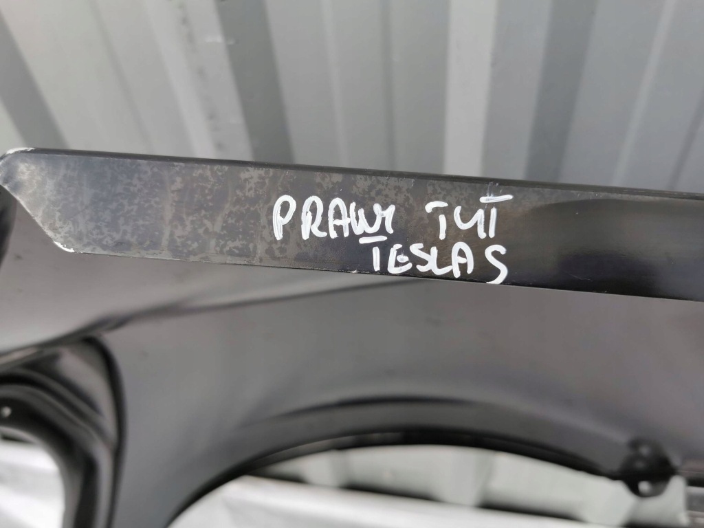 фото №9, Tesla s 12- крила задній правий обшивка чверть задня