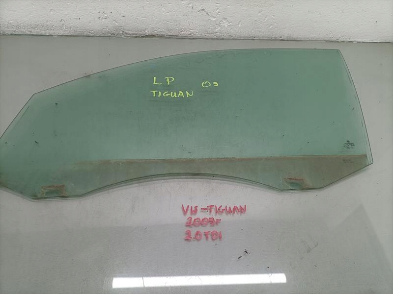 Купити Скло двері лівий перед vw tiguan i 09r