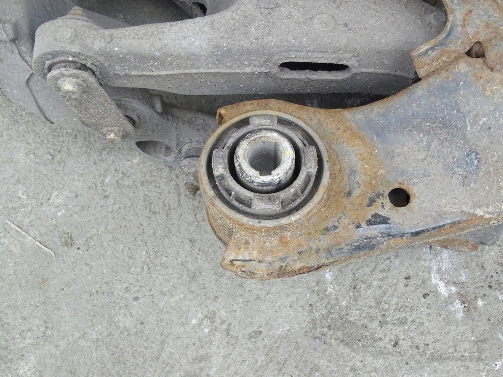 фото №7, Підвіска задня підрамник підрамник підрамник jaguar xe 2.0 d r-sport 16r