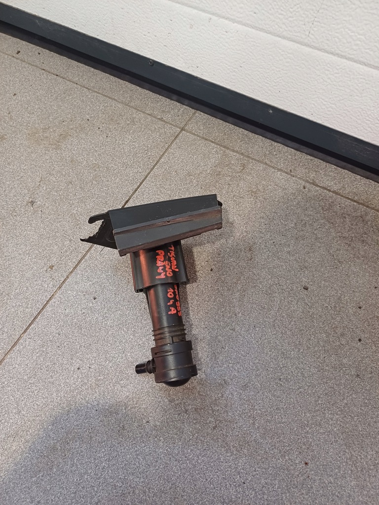 фото №5, Омивач фара кронштейн заглушка правий vw tiguan 5n0955104a