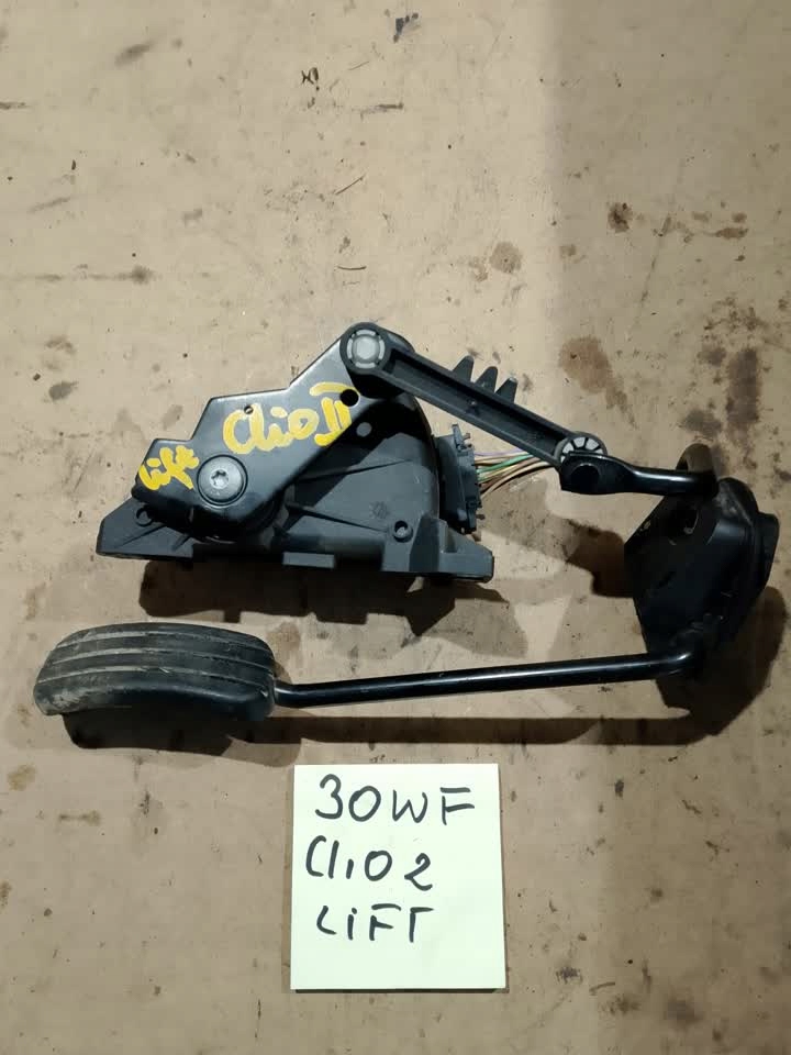 Купити Renault clio 2 рестайлінг  8200089851 педаль газу потенціометр