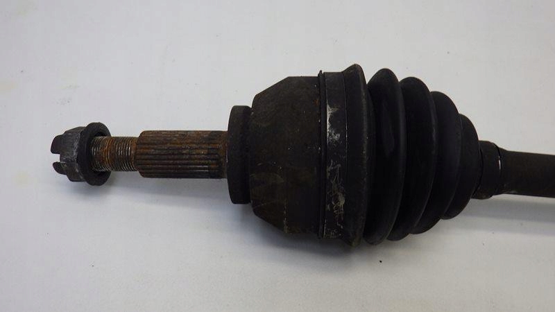 Приводной вал правый  механическая коробка передач trafic 3 vivaro b 1.6 dci Недорого