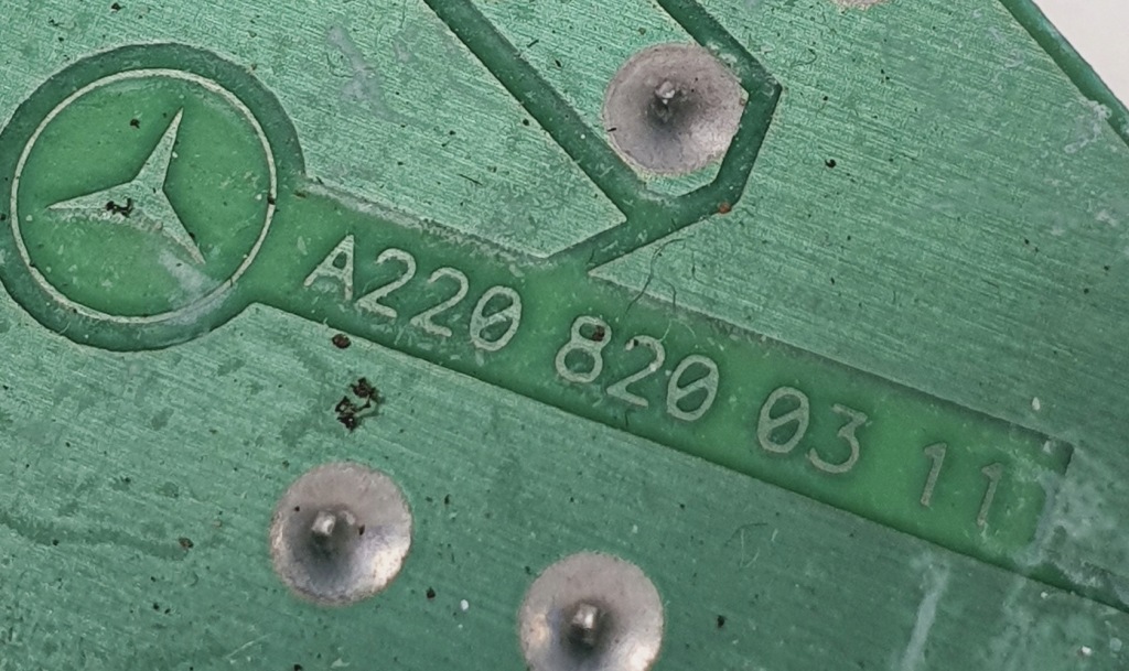 фото №3, Вкладиш лампи led лівий задня mercedes w220